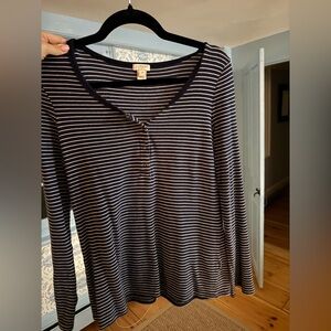 ⭐️SALE ⭐️ Jcrew Black and White Striped Button Down Top